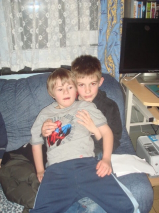 mon ptit frère avec mon neveu 