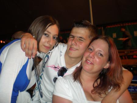 mon filleul seb, sa copine alison et moi 